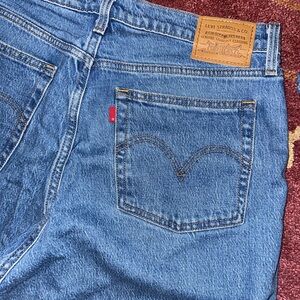 Levi's Wedgie Straight Fit in Jazz Wave